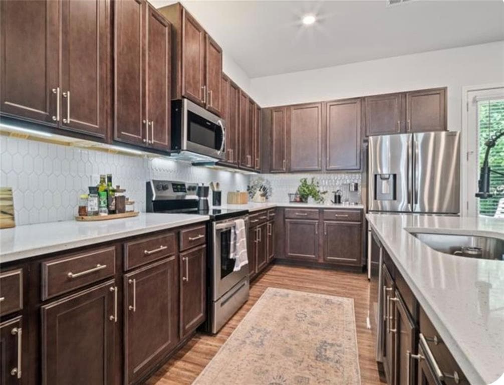 5 bedroom, 4 bathroom, 2,132 sq ft single family residence for rent at 507 Bishop Ln, Woodstock, GA 30188 for $3,500 a month — photo 2