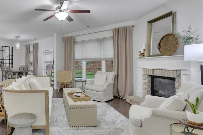5 bedroom, 3 bathroom, 2,807 sq ft single family residence for rent at 6185 Vista Crossing Way, Cumming, GA 30028 for $3,000 a month — photo 8