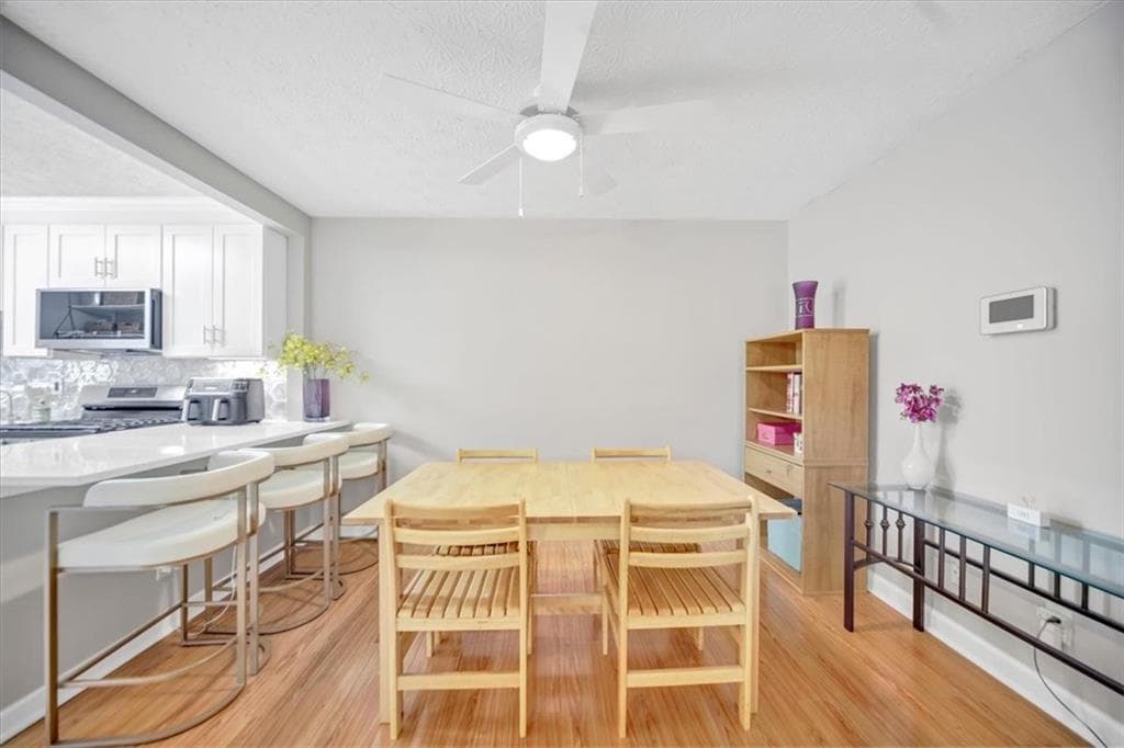 2 bedroom, 2 bathroom, 1,268 sq ft condominium for sale at 2602 Cumberland Court, Smyrna, GA 30080 — photo 10