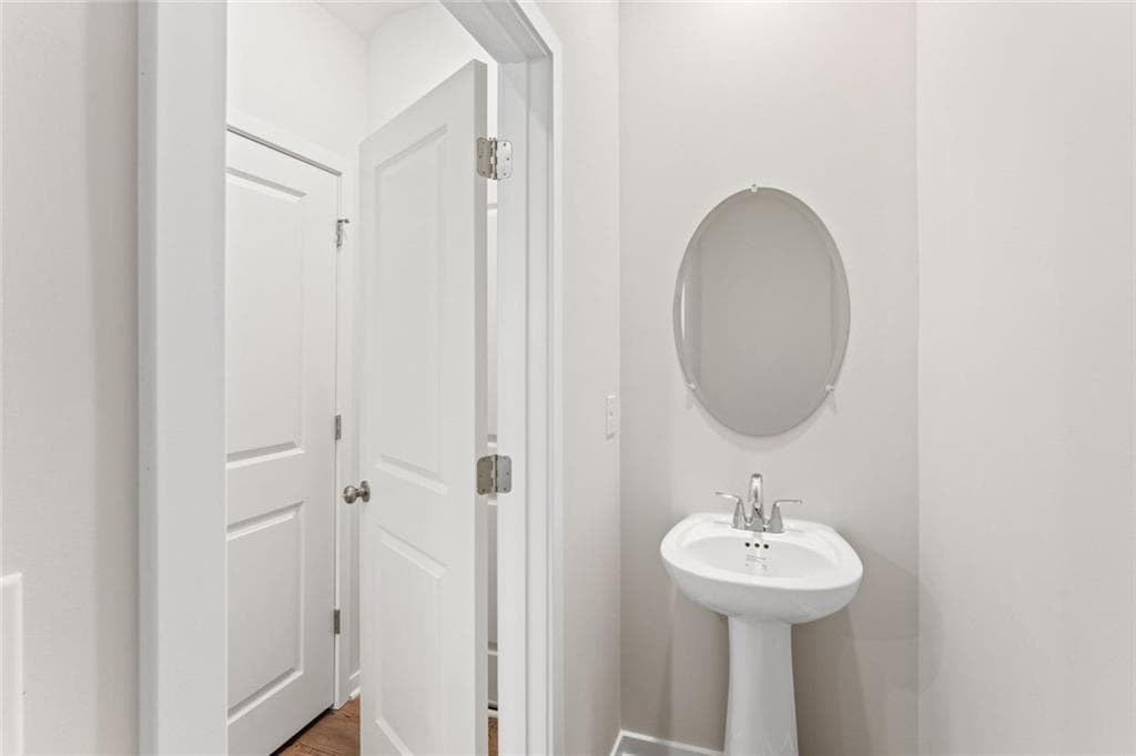 3 bedroom, 3 bathroom, 1,842 sq ft townhouse for sale at 7469 Clover Lane 132, Flowery Branch, GA 30542 — photo 10