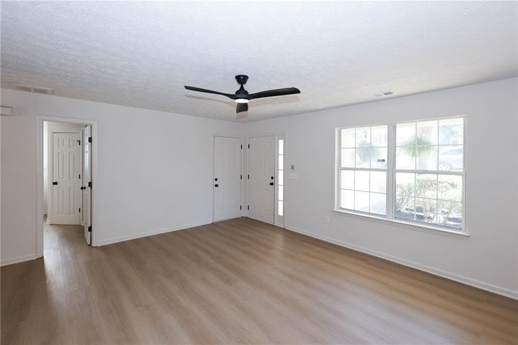 4 bedroom, 2 bathroom, 1,527 sq ft single family residence for sale at 2316 Blackwatch Circle, Marietta, GA 30008 — photo 10