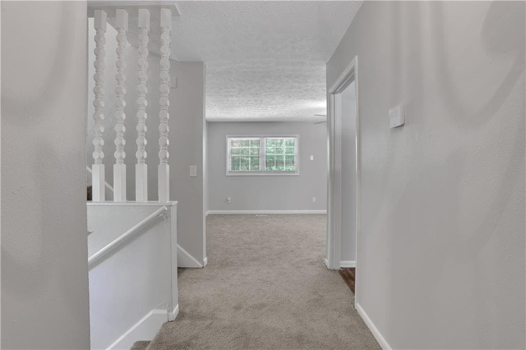 3 bedroom, 2 bathroom, 1,688 sq ft single family residence under contract at 4329 Cedar Ridge Trail, Stone Mountain, GA 30083 — photo 6