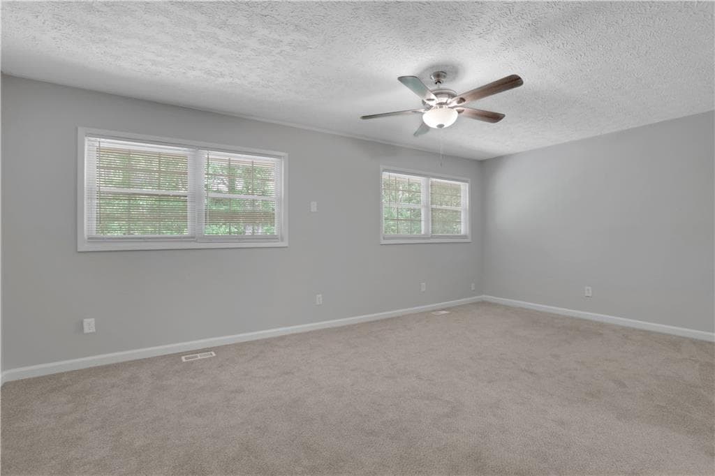 3 bedroom, 2 bathroom, 1,688 sq ft single family residence under contract at 4329 Cedar Ridge Trail, Stone Mountain, GA 30083 — photo 8