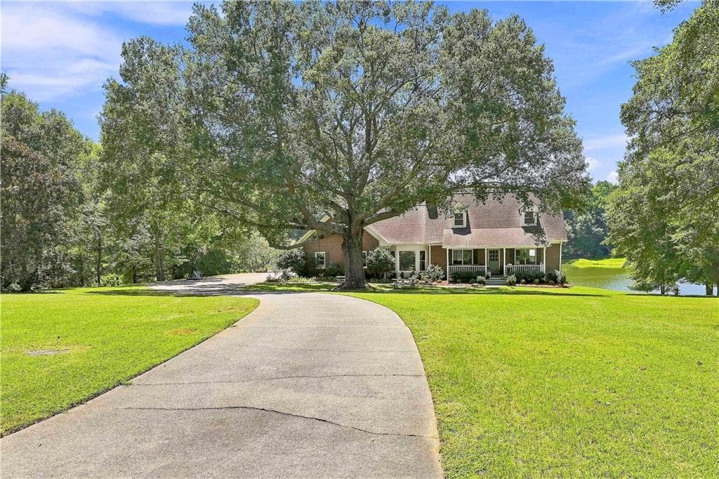 4 bedroom, 4 bathroom, 2,539 sq ft single family residence for sale at 245 Pine Knott Road, Fayetteville, GA 30214 — photo 8