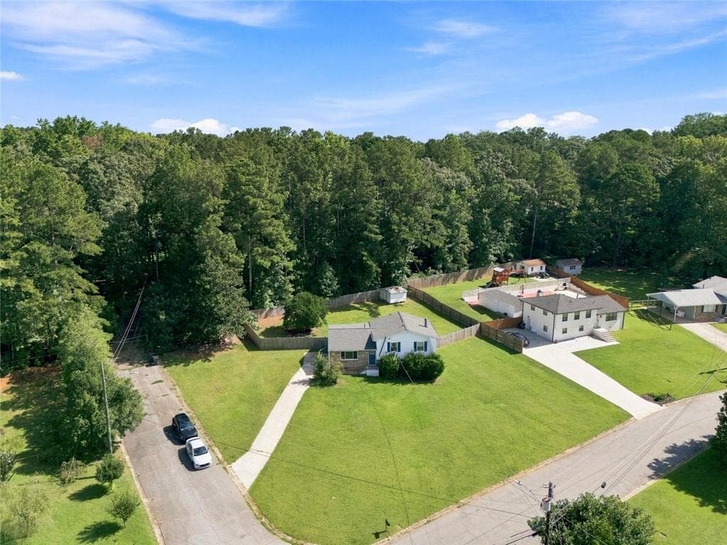 3 bedroom, 2 bathroom, 1,851 sq ft single family residence for sale at 624 Village Lane Drive, Marietta, GA 30060 — photo 6