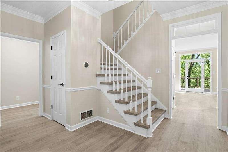 4 bedroom, 4 bathroom, 2,814 sq ft townhouse for sale at 226 Riverview Trail 53, Roswell, GA 30075 — photo 4