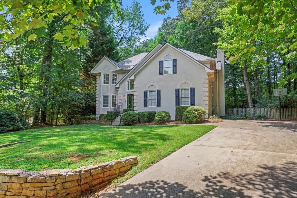 4 bedroom, 3 bathroom, 2,493 sq ft single family residence for sale at 5155 Holly Springs Drive, Douglasville, GA 30135 — photo 8