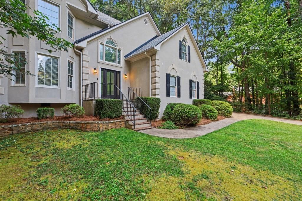 4 bedroom, 3 bathroom, 2,493 sq ft single family residence for sale at 5155 Holly Springs Drive, Douglasville, GA 30135 — photo 9