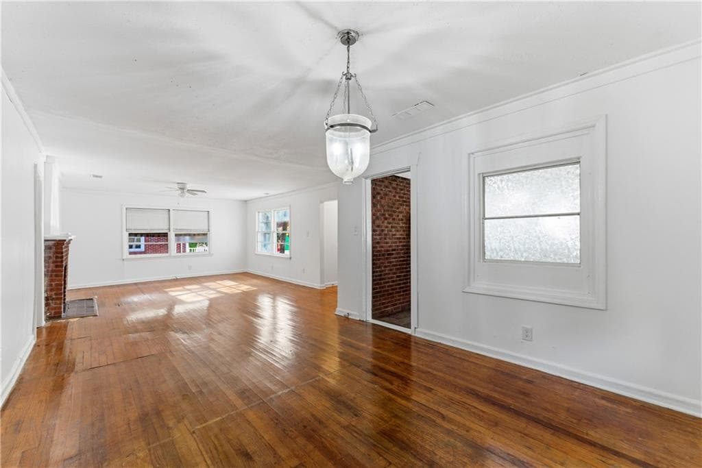 4 bedroom, 2 bathroom, 1,695 sq ft single family residence for sale at 1431 NW SHARON Street, Atlanta, GA 30314 — photo 9