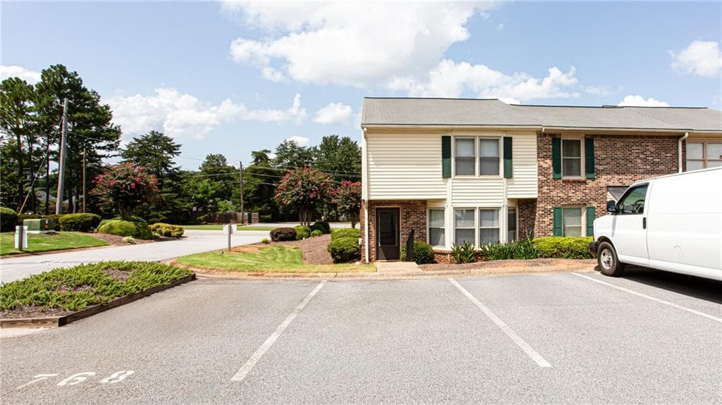 3 bedroom, 3 bathroom, 1,476 sq ft condominium for sale at 768 Longleaf Drive, Lawrenceville, GA 30046 — photo 3
