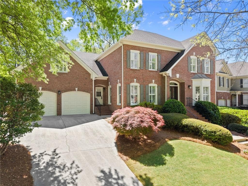 5 bedroom, 6 bathroom, 6,225 sq ft single family residence for sale at 960 Allen Lake Lane, Suwanee, GA 30024