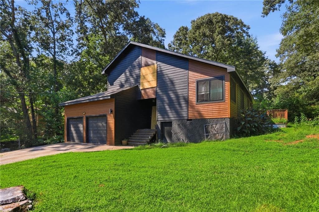 3 bedroom, 3 bathroom, 2,133 sq ft single family residence for sale at 2668 Royal Oak Court, Acworth, GA 30102 — photo 3