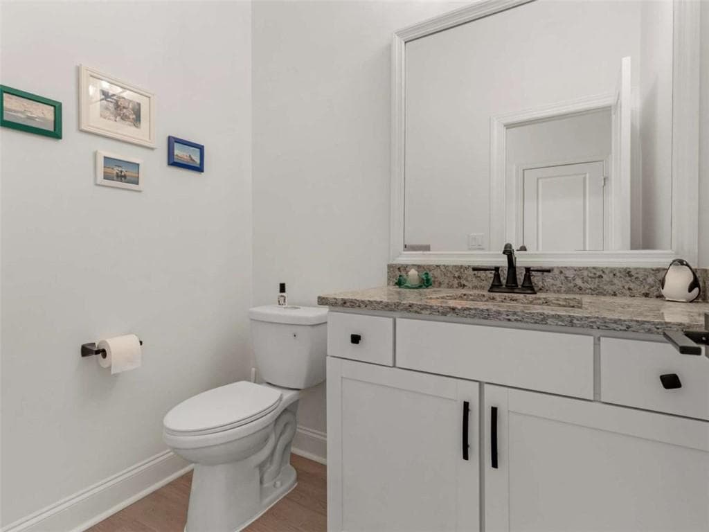 5 bedroom, 4 bathroom, 4,017 sq ft single family residence for sale at 1308 Linkview Crossing, Locust Grove, GA 30248 — photo 4