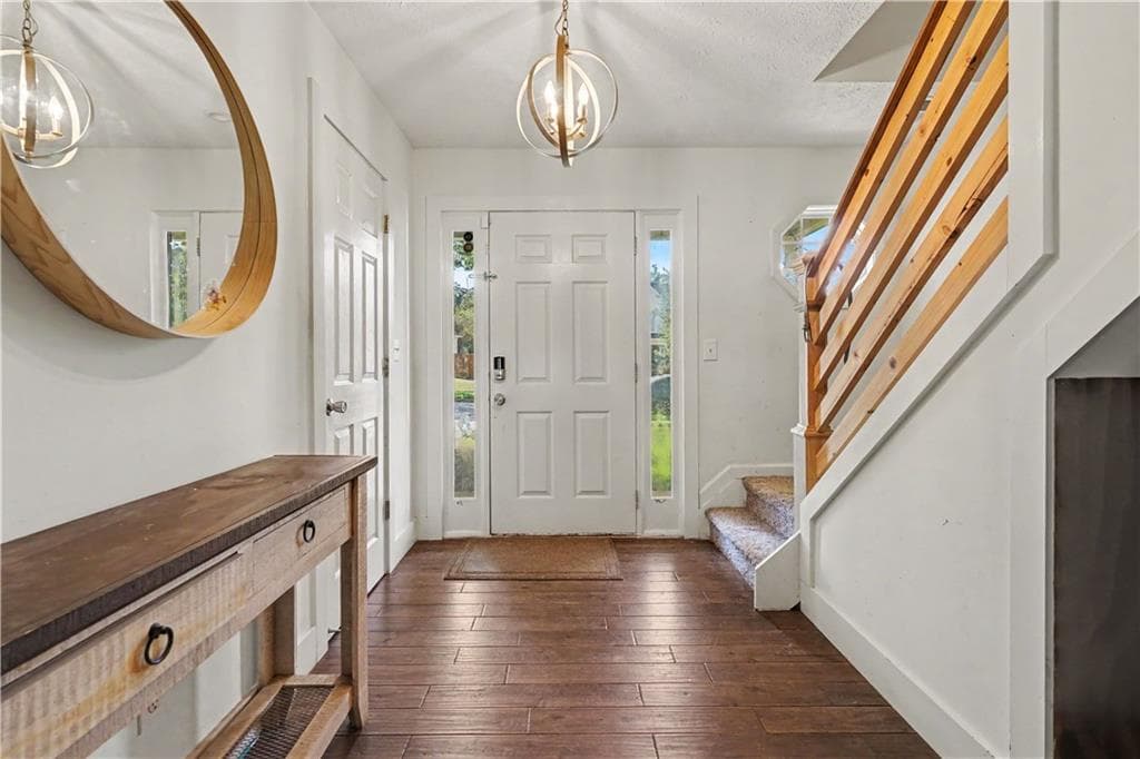3 bedroom, 3 bathroom, 1,846 sq ft single family residence under contract at 3540 Imperial Hill Drive, Snellville, GA 30039 — photo 3