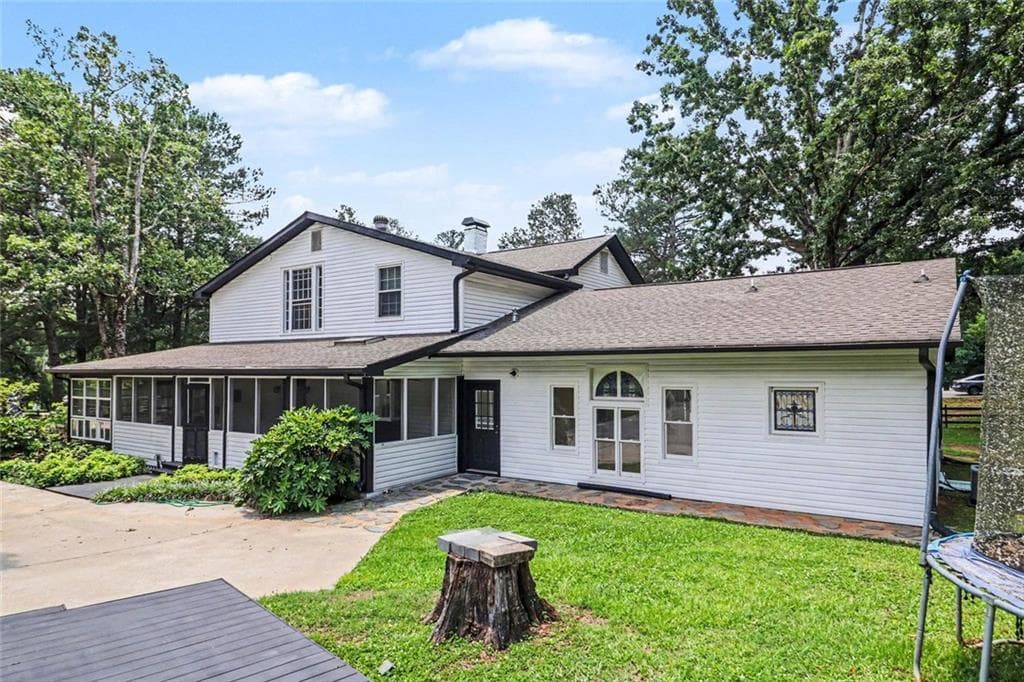 4 bedroom, 3 bathroom, 3,627 sq ft single family residence for rent at 813 Sandy Creek Road, Fayetteville, GA 30214 for $6,200 a month — photo 4