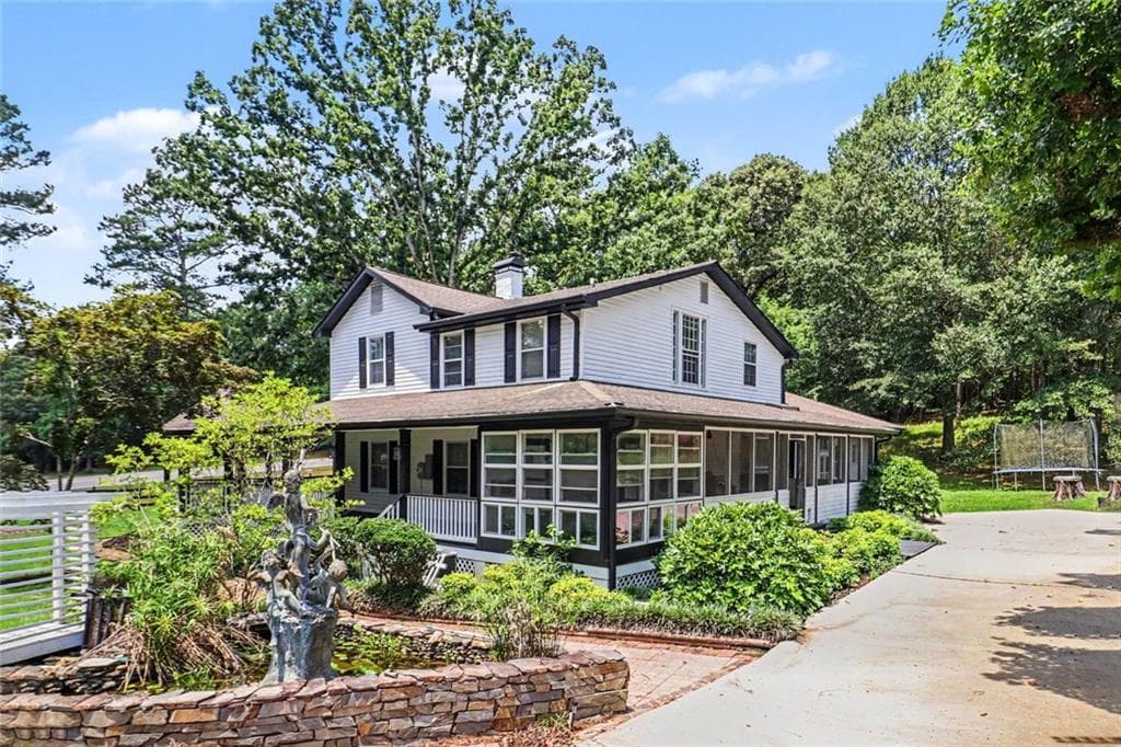 4 bedroom, 3 bathroom, 3,627 sq ft single family residence for rent at 813 Sandy Creek Road, Fayetteville, GA 30214 for $6,200 a month — photo 6