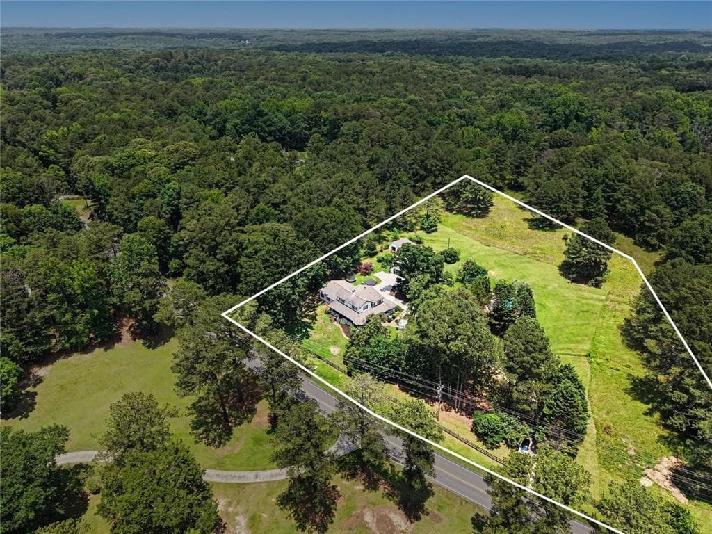 4 bedroom, 3 bathroom, 3,627 sq ft single family residence for rent at 813 Sandy Creek Road, Fayetteville, GA 30214 for $6,200 a month — photo 10