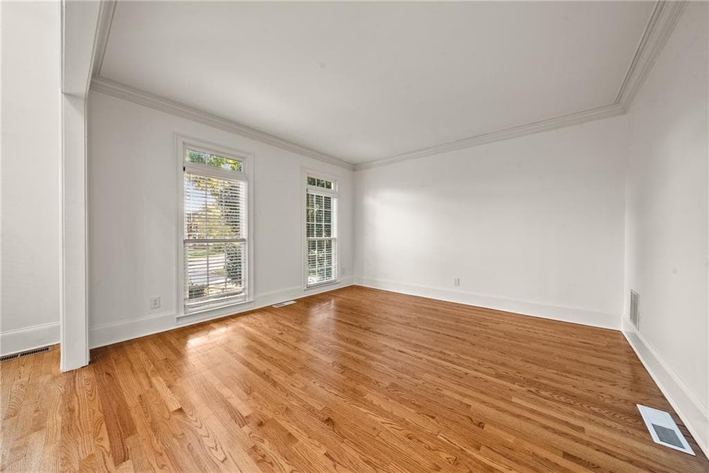 6 bedroom, 5 bathroom, 5,592 sq ft single family residence for sale at 5005 Rosedown Place, Roswell, GA 30076 — photo 9