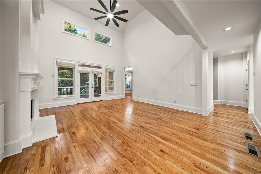 6 bedroom, 5 bathroom, 5,592 sq ft single family residence for sale at 5005 Rosedown Place, Roswell, GA 30076 — photo 10