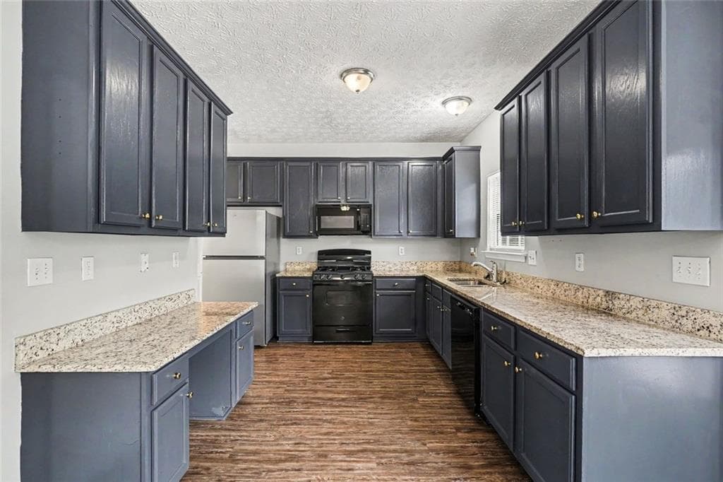 4 bedroom, 3 bathroom, 2,075 sq ft single family residence for sale at 4269 Goldleaf Terrace, Rex, GA 30273 — photo 9
