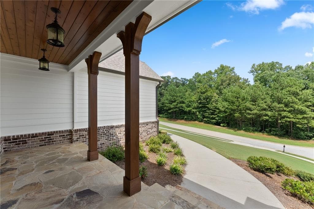 4 bedroom, 4 bathroom, 3,508 sq ft single family residence for sale at 4466 Park Royal Drive, Flowery Branch, GA 30542 — photo 7