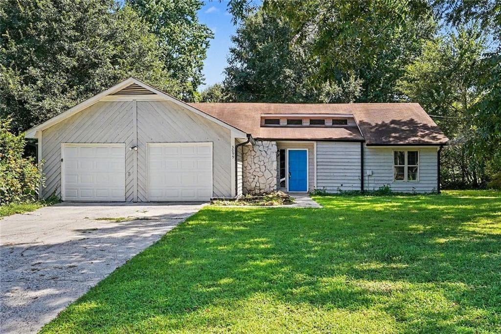 3 bedroom, 2 bathroom, 1,878 sq ft single family residence for sale at 3099 Shoal Creek Court, Rex, GA 30273