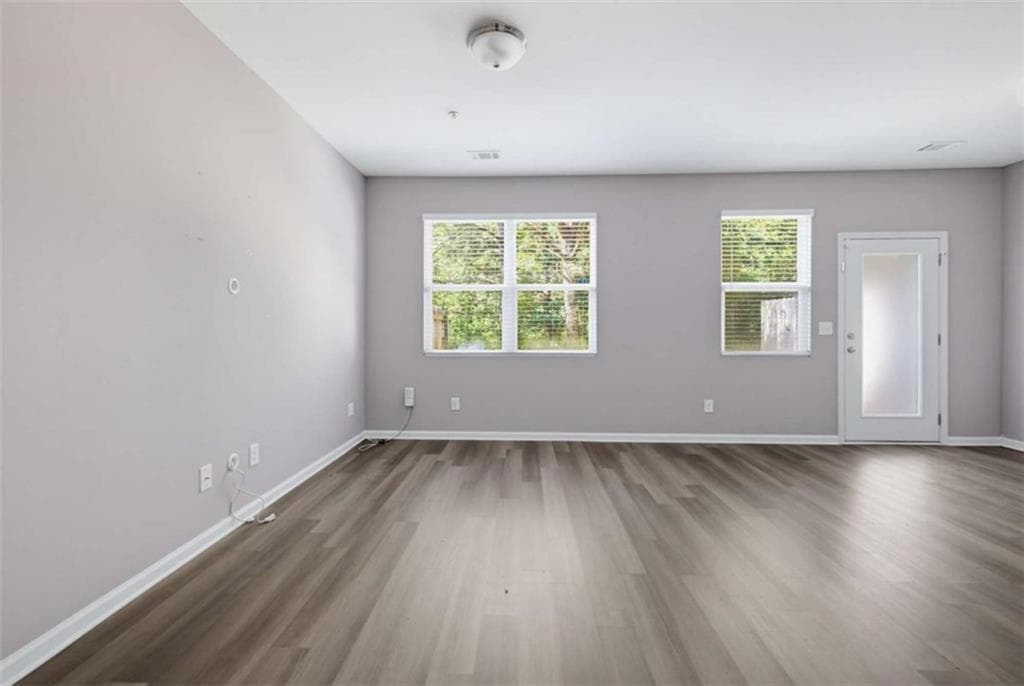 3 bedroom, 3 bathroom, 1,589 sq ft townhouse for sale at 1918 Millstream Hollow, Conyers, GA 30012 — photo 5