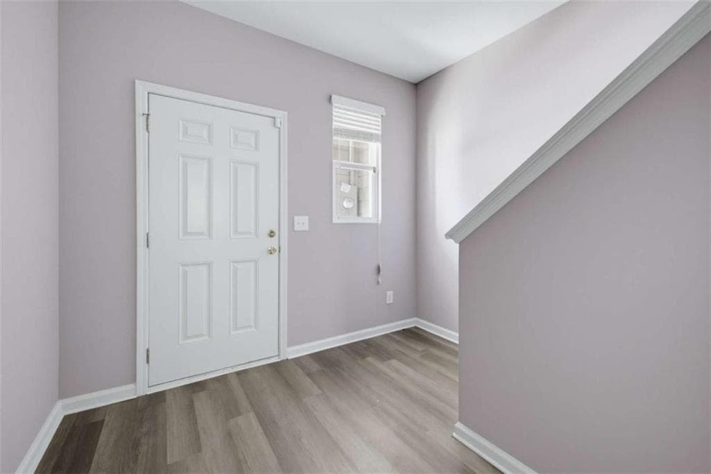 3 bedroom, 3 bathroom, 1,589 sq ft townhouse for sale at 1918 Millstream Hollow, Conyers, GA 30012 — photo 6