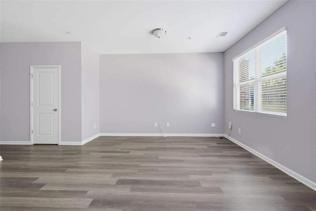 3 bedroom, 3 bathroom, 1,589 sq ft townhouse for sale at 1918 Millstream Hollow, Conyers, GA 30012 — photo 10