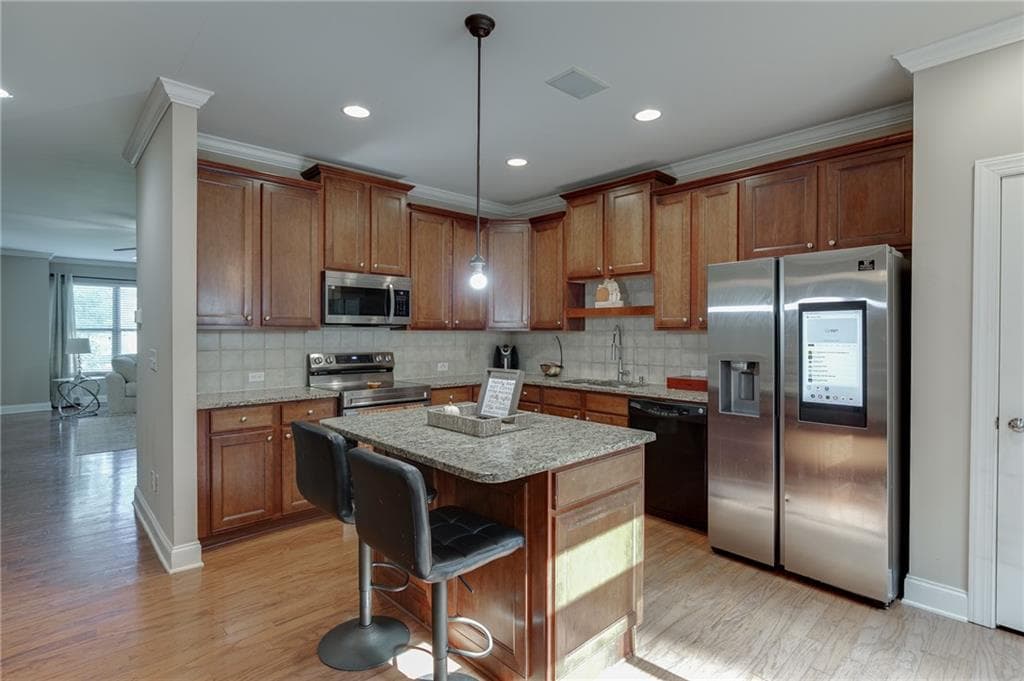 4 bedroom, 4 bathroom, 2,615 sq ft townhouse for sale at 2764 Laurel Valley Trail, Buford, GA 30519 — photo 9