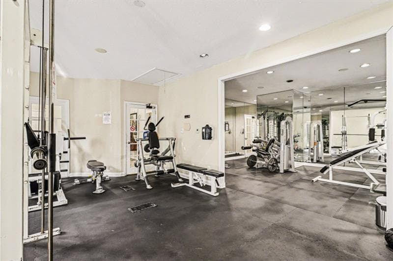 2 bedroom, 2 bathroom, 1,249 sq ft condominium for sale at 1202 Pine Heights, Atlanta, GA 30324 — photo 8