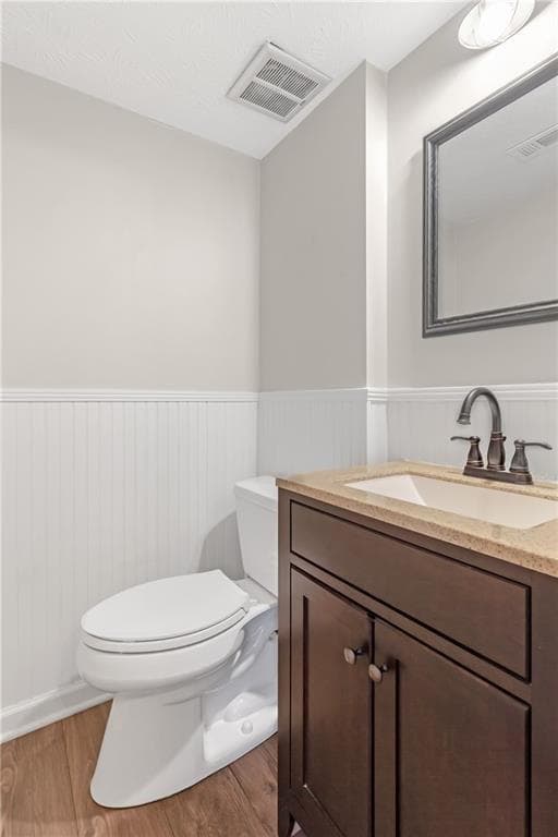 2 bedroom, 3 bathroom, 1,320 sq ft townhouse for sale at 12 Surry County Place NW, Atlanta, GA 30318 — photo 5
