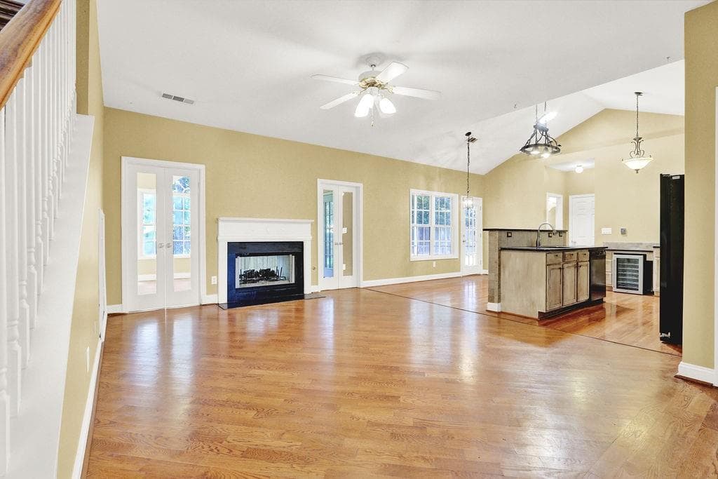 4 bedroom, 3 bathroom, 2,936 sq ft single family residence for sale at 1955 Fairway Close Terrace, Lawrenceville, GA 30043 — photo 8