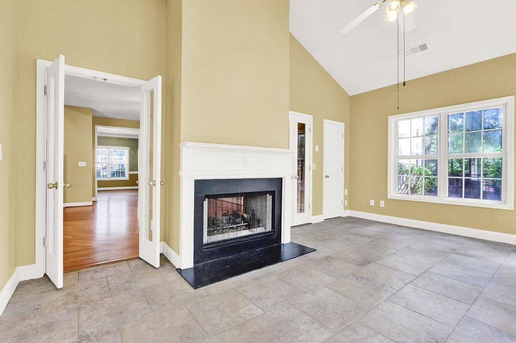 4 bedroom, 3 bathroom, 2,936 sq ft single family residence for sale at 1955 Fairway Close Terrace, Lawrenceville, GA 30043 — photo 10