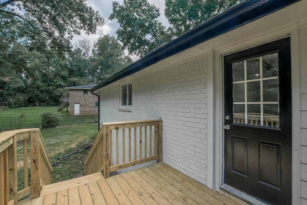 4 bedroom, 3 bathroom, 2,796 sq ft single family residence under contract at 3420 Nina Court, Douglasville, GA 30135 — photo 8