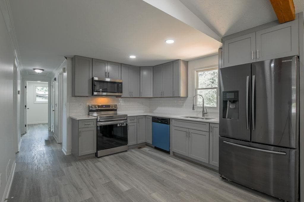 4 bedroom, 3 bathroom, 2,796 sq ft single family residence under contract at 3420 Nina Court, Douglasville, GA 30135 — photo 10