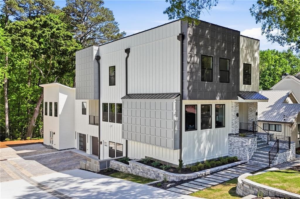 3 bedroom, 6 bathroom, 4,600 sq ft single family residence for sale at 415 Westside Drive, Roswell, GA 30075 — photo 4