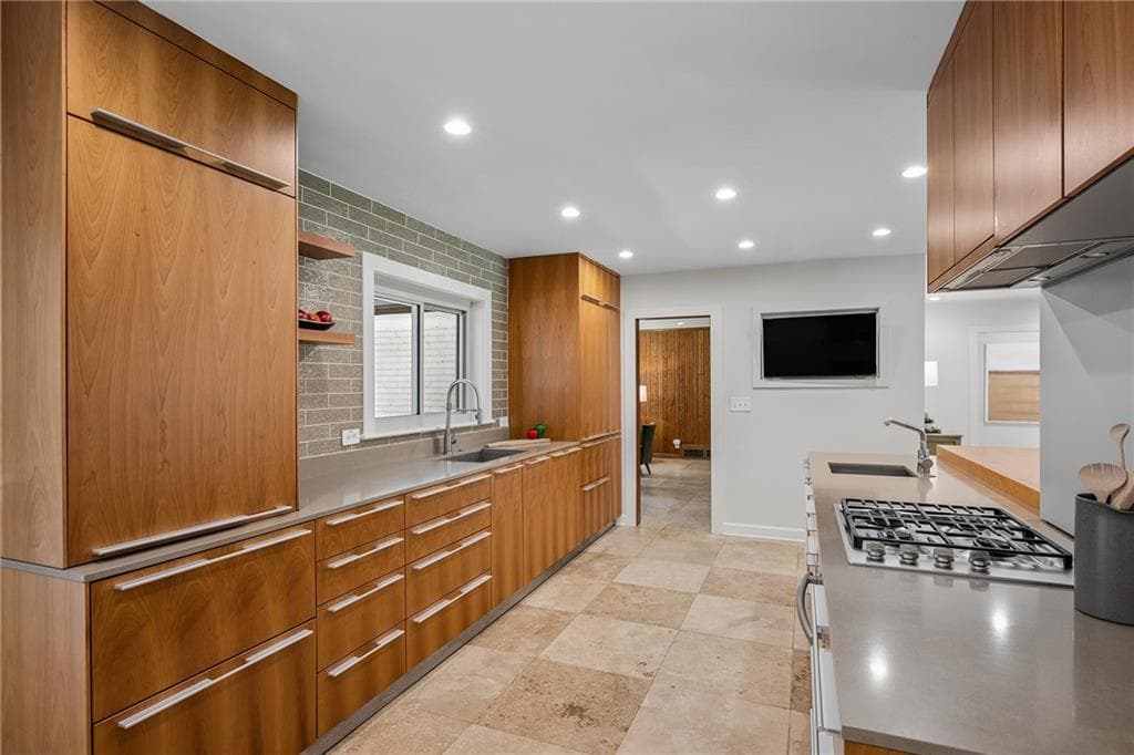 3 bedroom, 3 bathroom, 2,873 sq ft single family residence for sale at 1887 Lenox Road, Atlanta, GA 30306 — photo 8