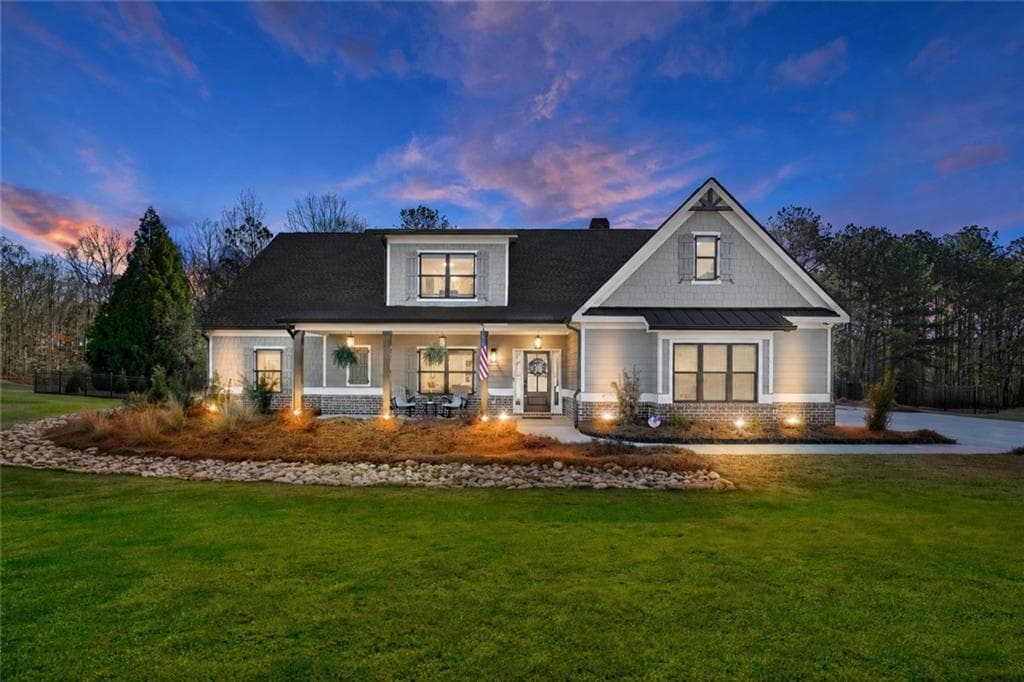 4 bedroom, 4 bathroom, 3,116 sq ft single family residence for sale at 2128 Stonegate Way, Monroe, GA 30656 — photo 2