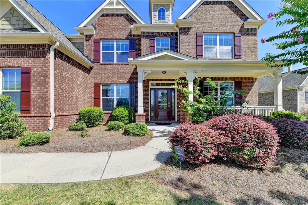 5 bedroom, 4 bathroom, 4,558 sq ft single family residence for sale at 1705 Blackstone Avenue, Cumming, GA 30041 — photo 3