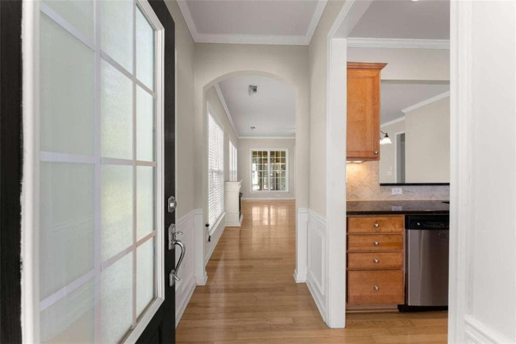 2 bedroom, 2 bathroom, 1,218 sq ft townhouse for sale at 6142 Longleaf Drive, Hoschton, GA 30548 — photo 4