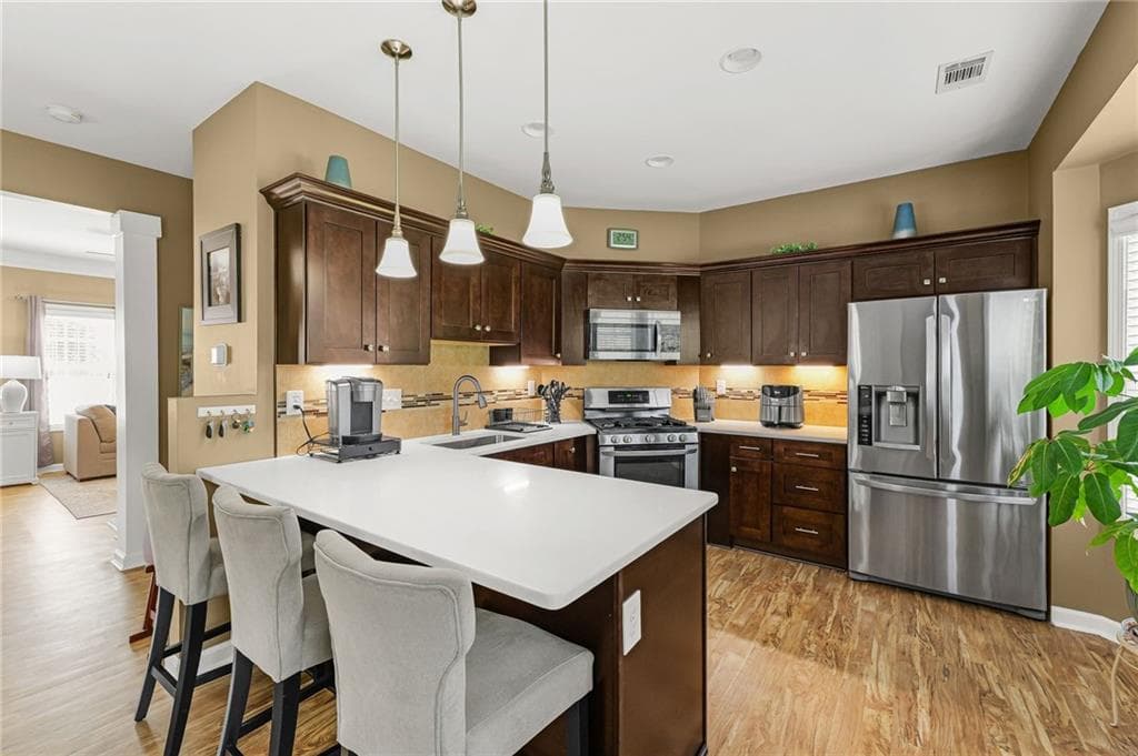 3 bedroom, 4 bathroom, 1,646 sq ft townhouse for sale at 2209 Mill Garden Place, Buford, GA 30519 — photo 10