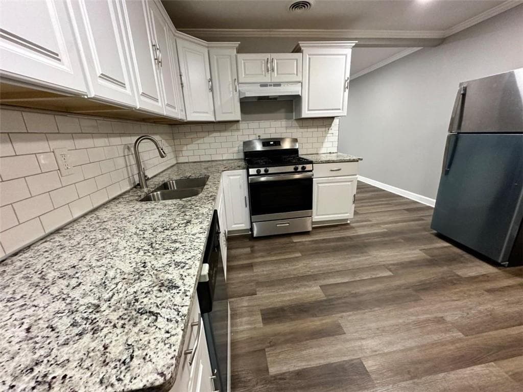 3 bedroom, 2 bathroom, 1,100 sq ft single family residence for rent at 8153 Attleboro Drive, Jonesboro, GA 30238 for $1,700 a month — photo 5