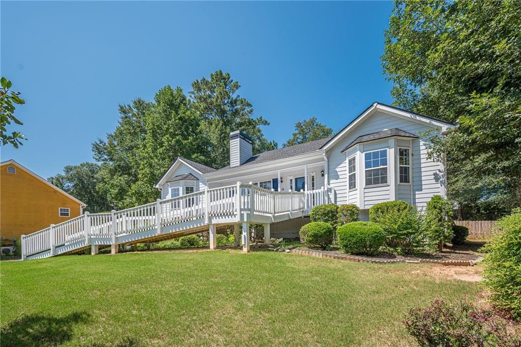 3 bedroom, 2 bathroom, 3,696 sq ft single family residence under contract at 73 Cross Pointe Court, Hiram, GA 30141 — photo 4