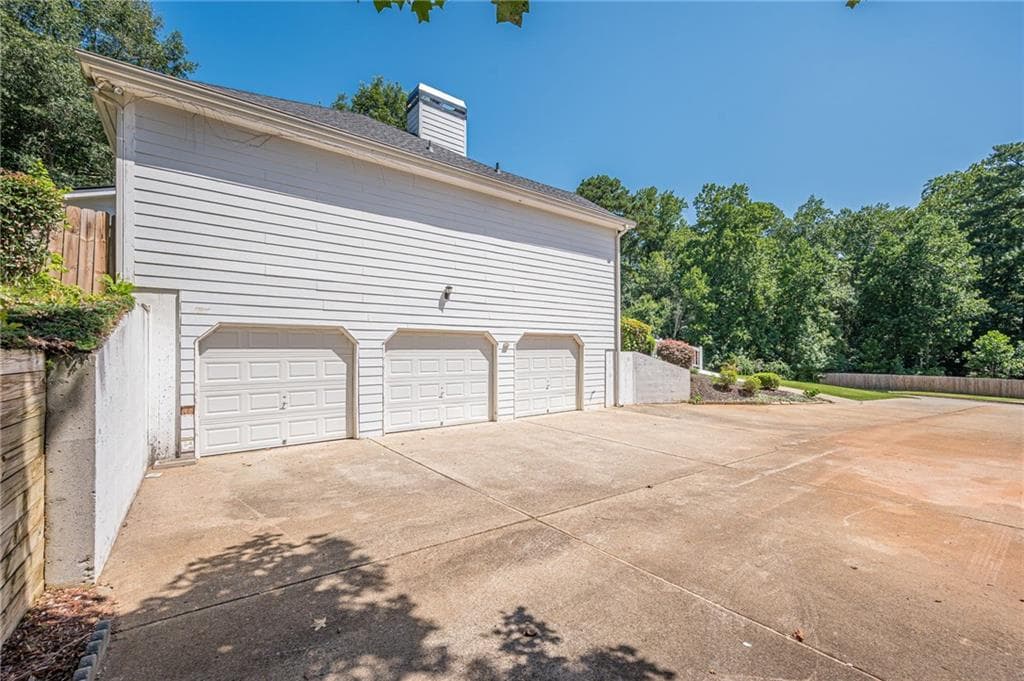 3 bedroom, 2 bathroom, 3,696 sq ft single family residence under contract at 73 Cross Pointe Court, Hiram, GA 30141 — photo 8