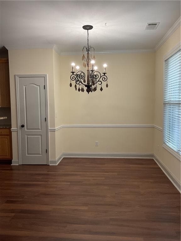 4 bedroom, 2 bathroom, 2,708 sq ft single family residence for sale at 1161 Rose Terrace Circle, Loganville, GA 30052 — photo 4