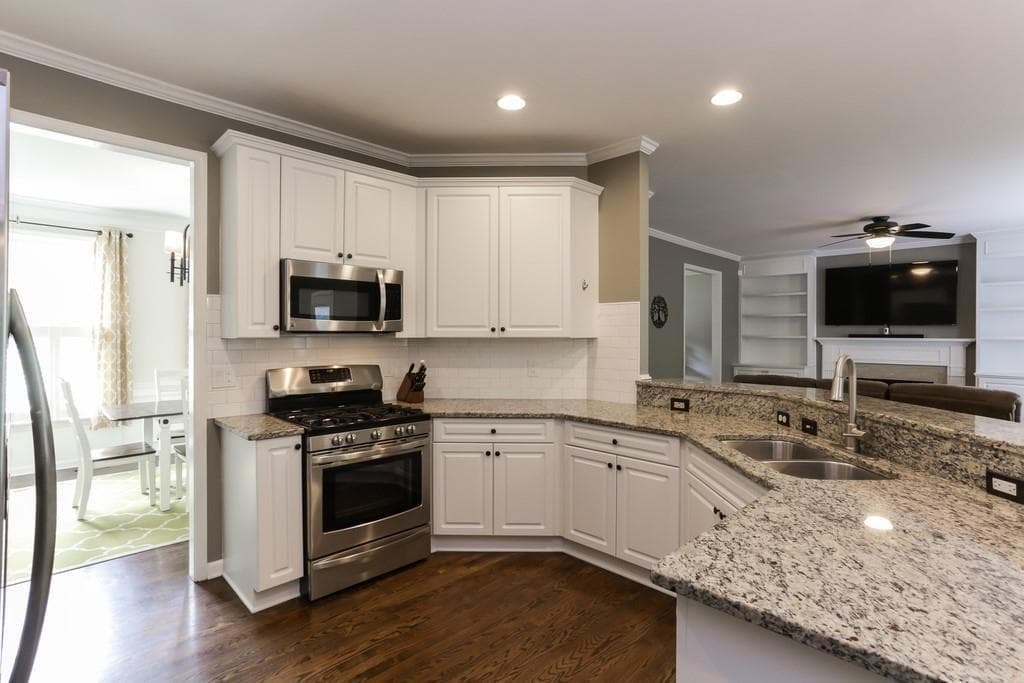 6 bedroom, 4 bathroom, 4,047 sq ft single family residence for rent at 3119 Swallow Drive, Marietta, GA 30066 for $3,800 a month — photo 3