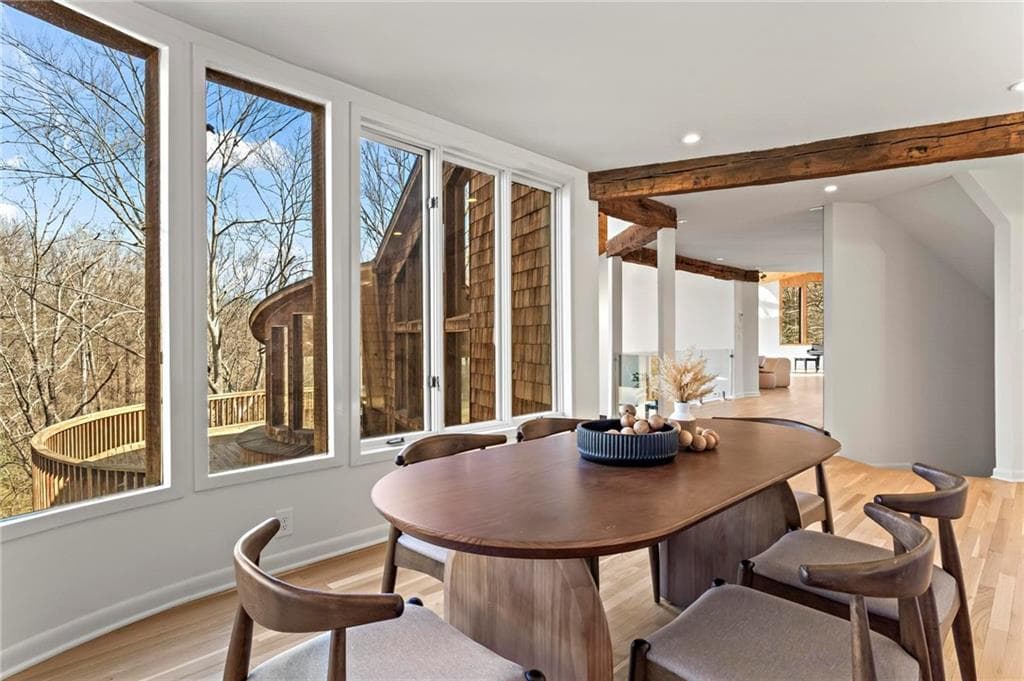 5 bedroom, 6 bathroom, 8,250 sq ft single family residence for sale at 120 Laurel Drive, Atlanta, GA 30342 — photo 10