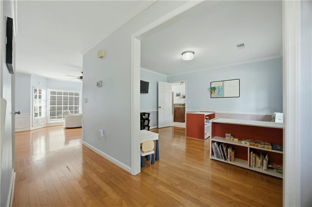 3 bedroom, 3 bathroom, 1,987 sq ft single family residence for sale at 3183 Westfield Way, Roswell, GA 30075 — photo 2