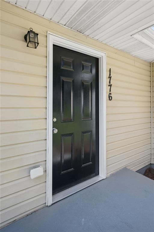 3 bedroom, 2 bathroom, 1,066 sq ft single family residence for sale at 1776 N Olympian Way, Atlanta, GA 30310 — photo 3